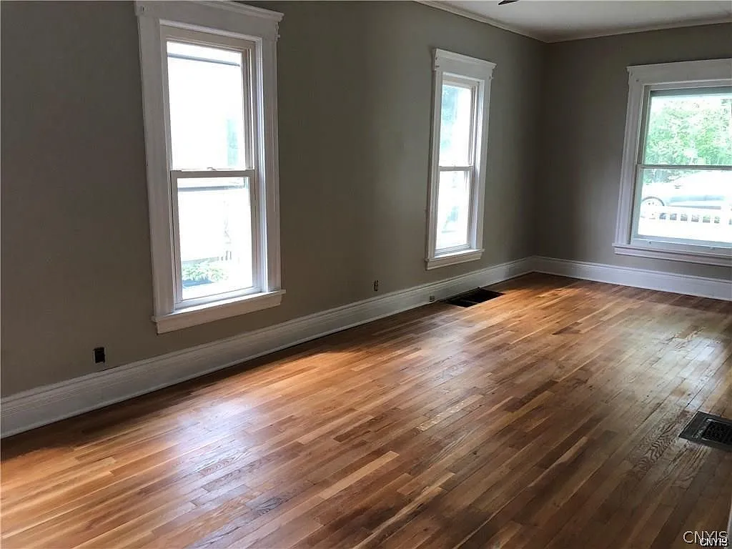 4 bed, 2.0 bath, 1533 sqft, $2,800 — Photo 3