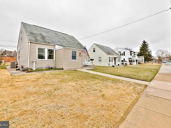4th image of 3110 Yorkway