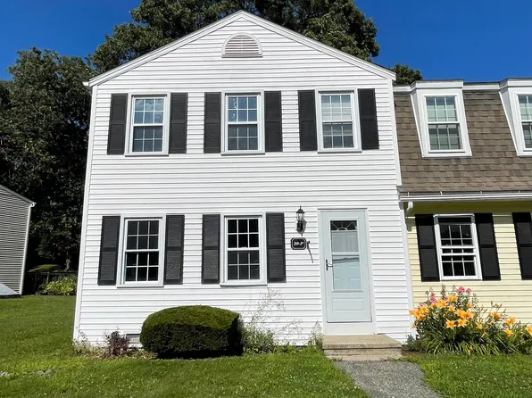 20 Lakeside Dr #P, Ledyard, CT 06339