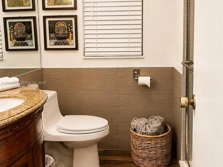 4633 Vilabella Dr #4633 — Photo 20