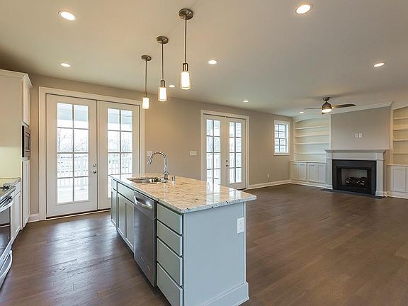 2nd image of 2135 Patchen Lake Ln #18