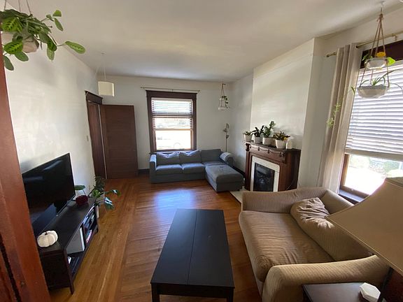 3rd image of 4122 Forest Ave #1