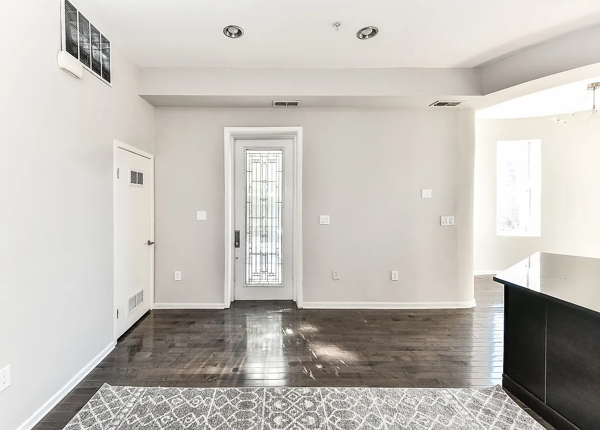 2 S Street NE, #2 (DC) - 2 — Photo 2