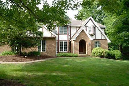 157 Regency Dr photo 1