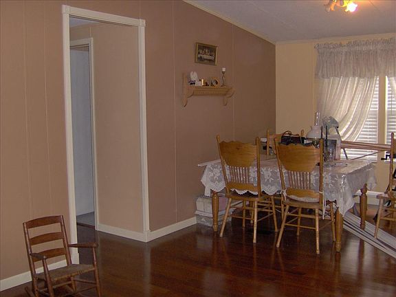 3rd image of 114 Highland Dr