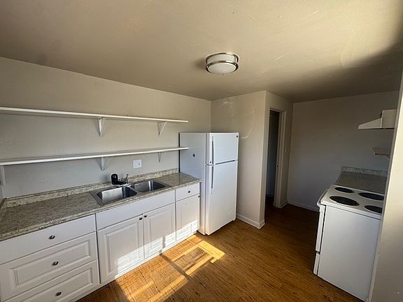 3rd image of 1371 Xenia St APT 301