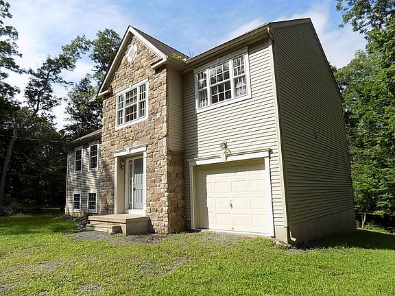 2nd image of 1043 Alpine Dr