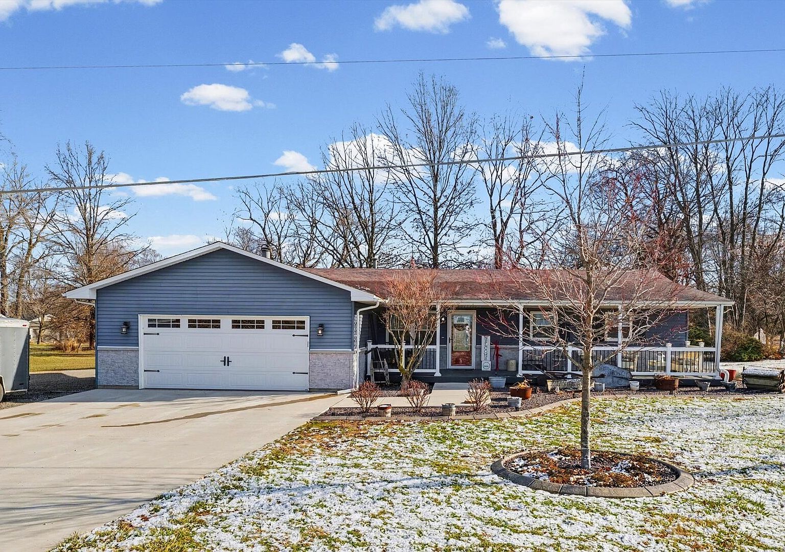 808 S Spring Lake Rd, Mahomet, IL 61853 | Zillow