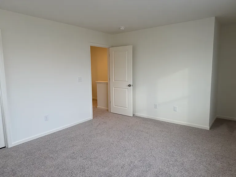 2445 Brookville Dr #B — Photo 31