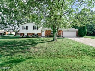 12001 Rock Spring Ct, Coldstream, KY 40245