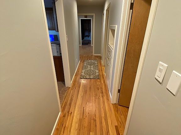 5th image of 1139 Cedar Ave