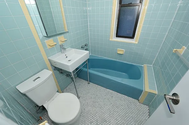 Rented by Aether Property Group | media 26