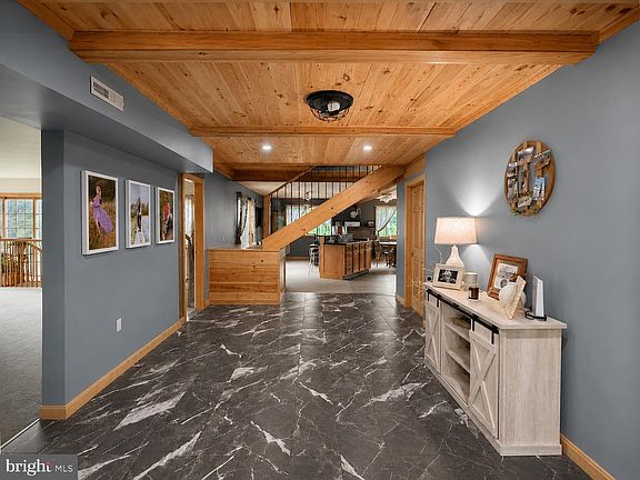 3rd image of 303 Flickerwood Rd