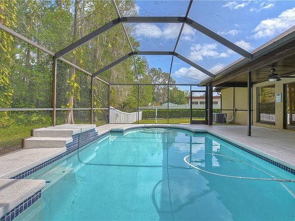 5th image of 8028 Deerwood Cir