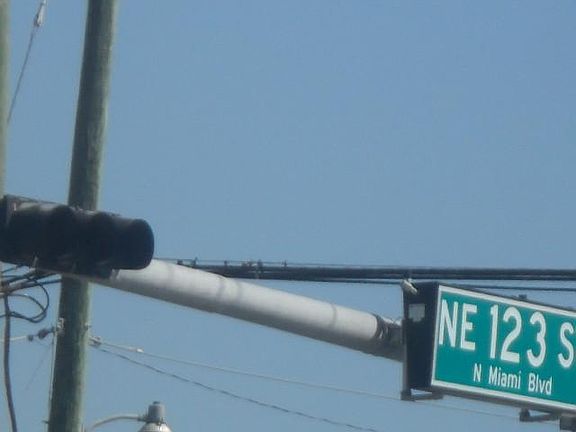 5th image of 1470 NE 123rd St #A401