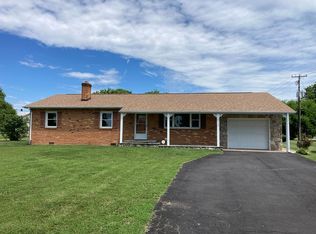 6430 Schoolhouse Rd, Bealeton, VA 22712