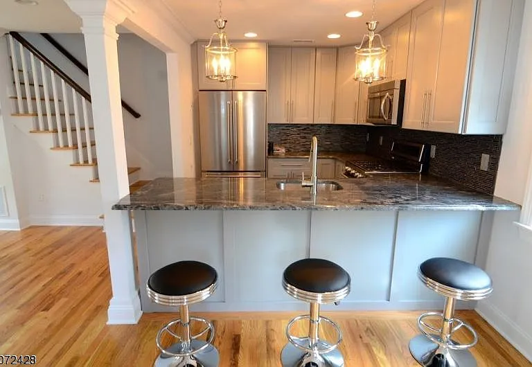 24 Blaine St #A — Photo 4