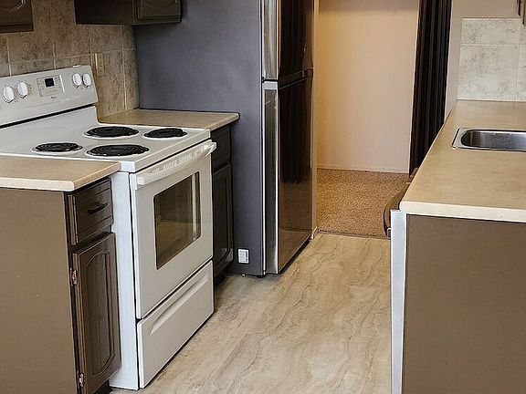 3rd image of 3610 43rd Ave NW #401