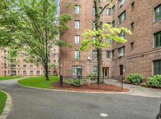 1579 Metropolitan Ave APT 3B, Bronx, NY 10462