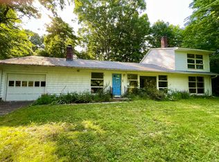 11 Rundelane, Bloomfield, CT 06002