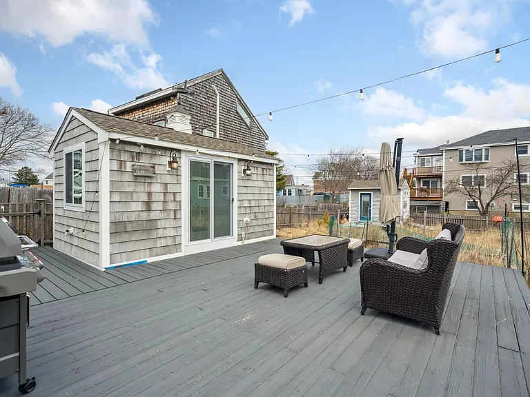 20 Basin St — Photo 30
