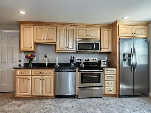 3rd image of 441 South St #B