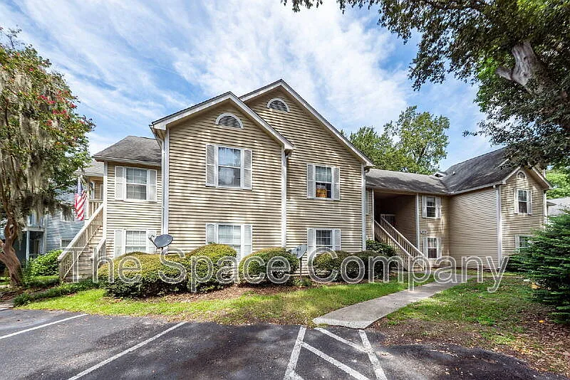2 bed, 2.0 bath, 921 sqft, $1,650 — Photo 1