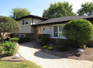 8649 W 98th Pl, Palos Hills, IL