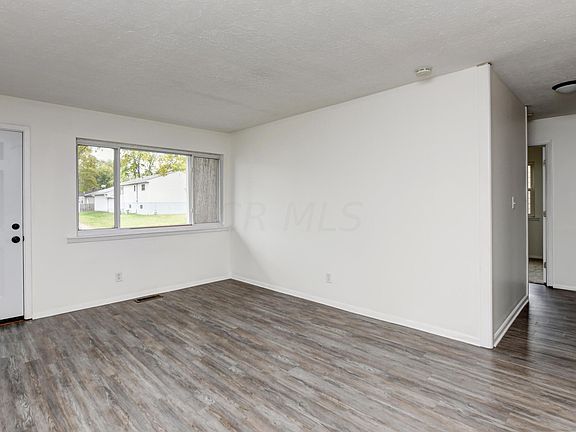 5th image of 3637 Manila Dr