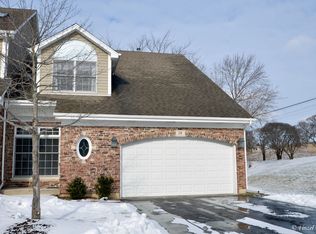 128 N Drew Ct, Palatine, IL 60067