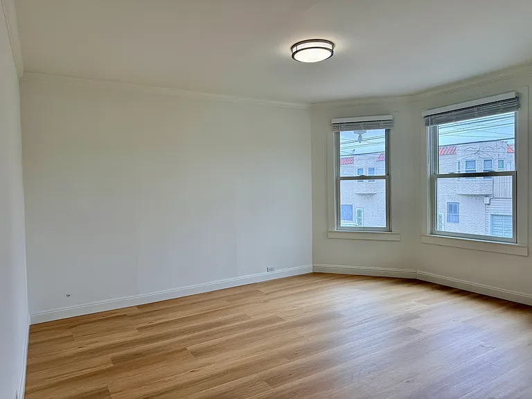 383 Paris St — Photo 15