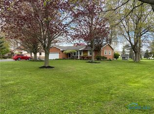 3535 Brown Rd, Oregon, OH 43616