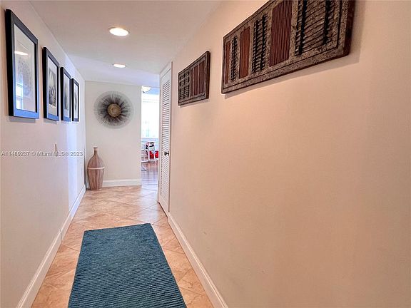 5th image of 18041 Biscayne Blvd APT 905