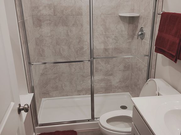 5th image of 408 18th Ave