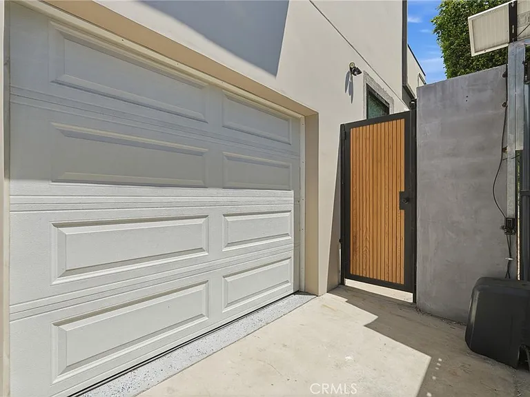 425 N Alfred St #2 — Photo 22