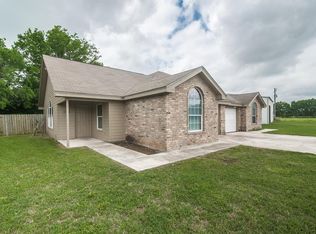 161 Country Gdns, Seguin, TX 78155