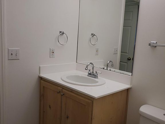 1/2 bath