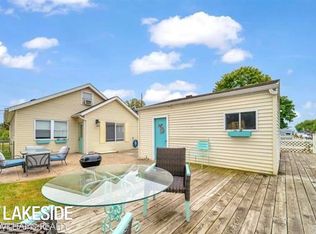 37861 Elm Ln, Harrison Township, MI 48045