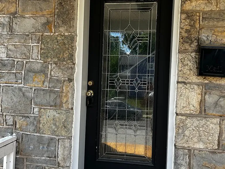 315 Parkwood Ave — Photo 4