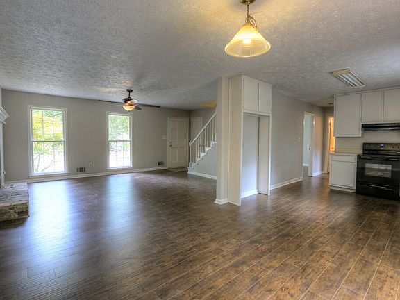 Dining Rm/Family Rm/Kitchen