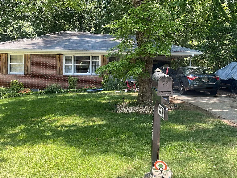 Ridgecrest Ln — Photo 1