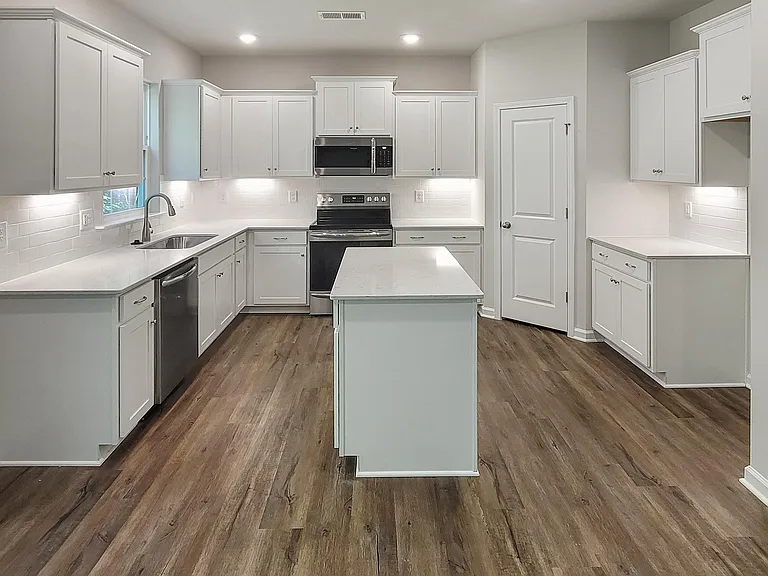 22 Echo Valley Dr — Photo 5