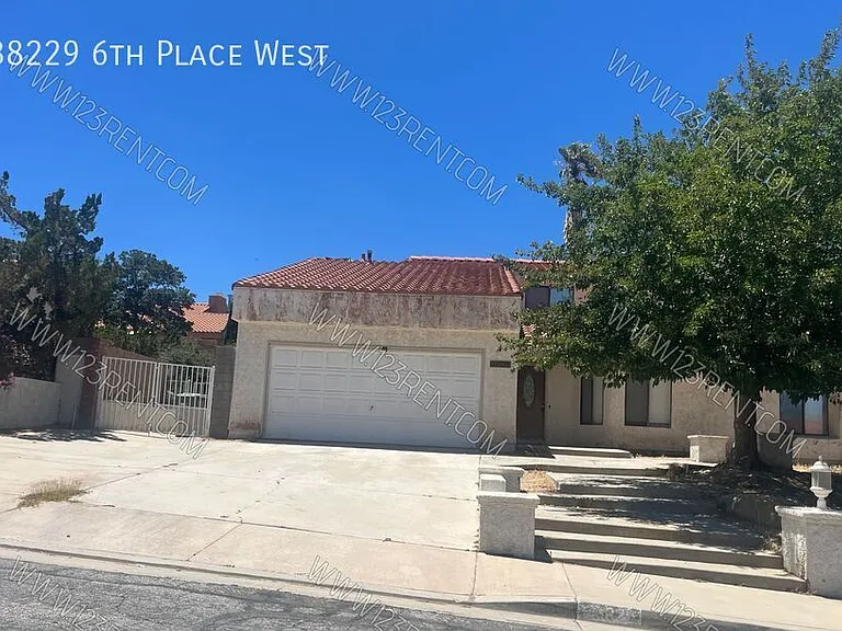 38229 6th Pl W — Photo 1