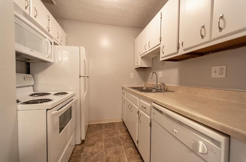 1st image of 3620 Tarpis Ave #7