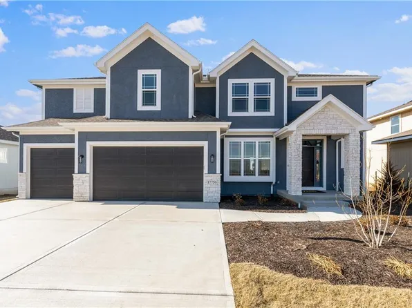15487 W 172nd Ct, Olathe, KS 66062