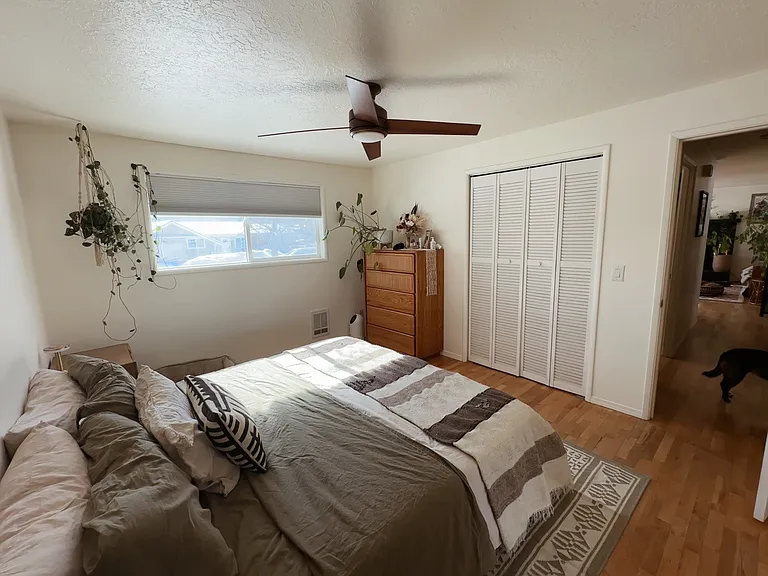 1314 NE Thompson Dr — Photo 10