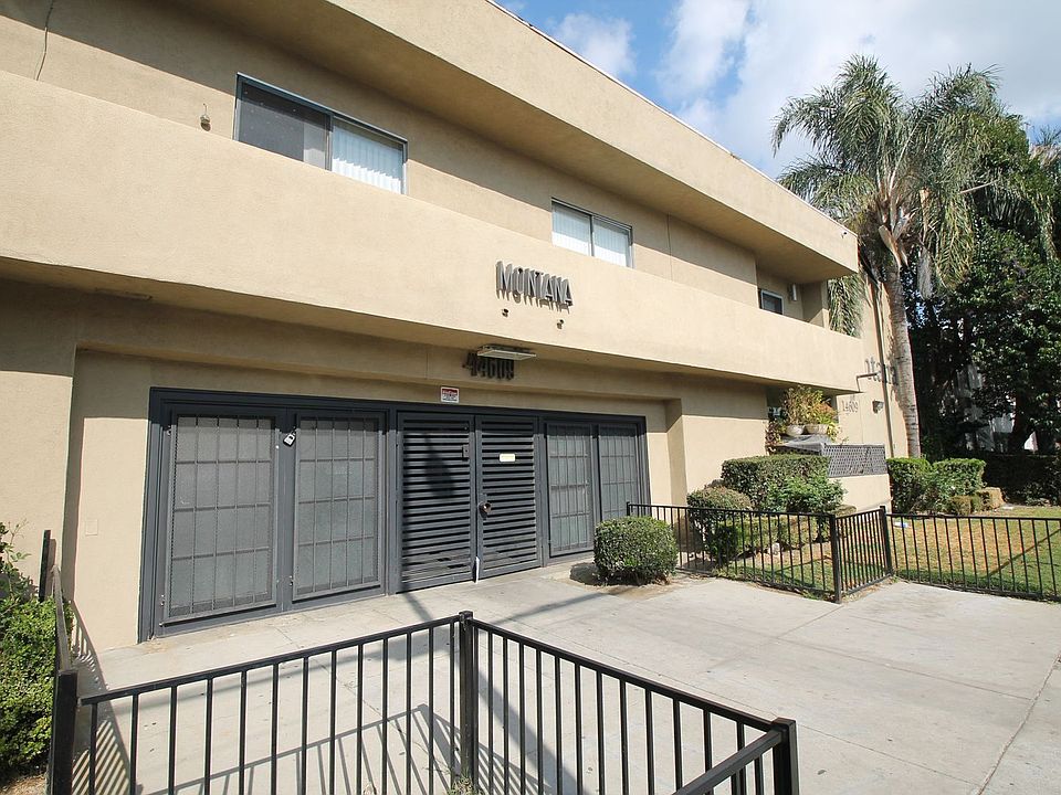 1st image of 14609 Saticoy St #2