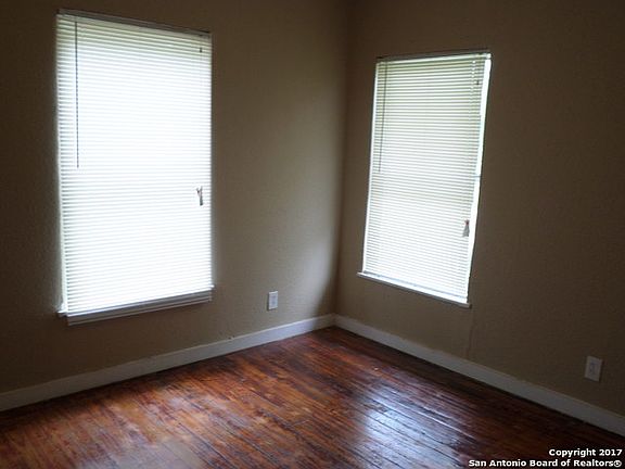 5th image of 1217 W Wildwood Dr