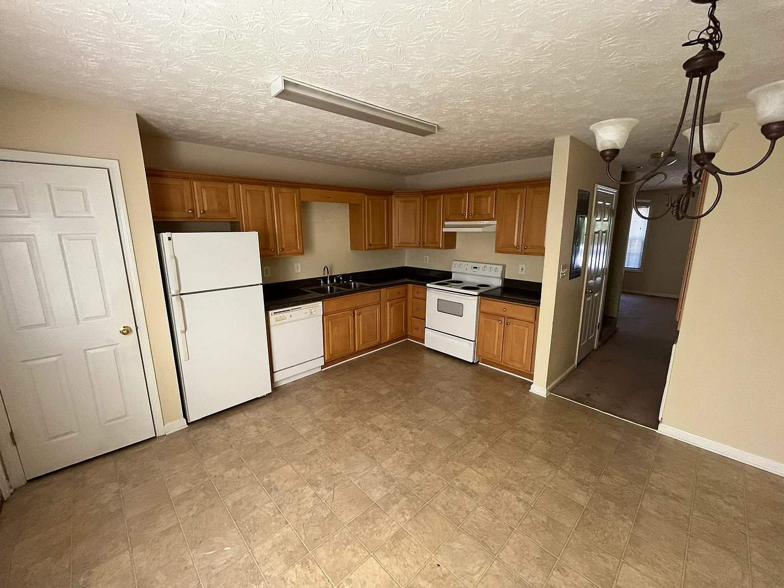 123 Wynnwood Drive - b — Photo 3