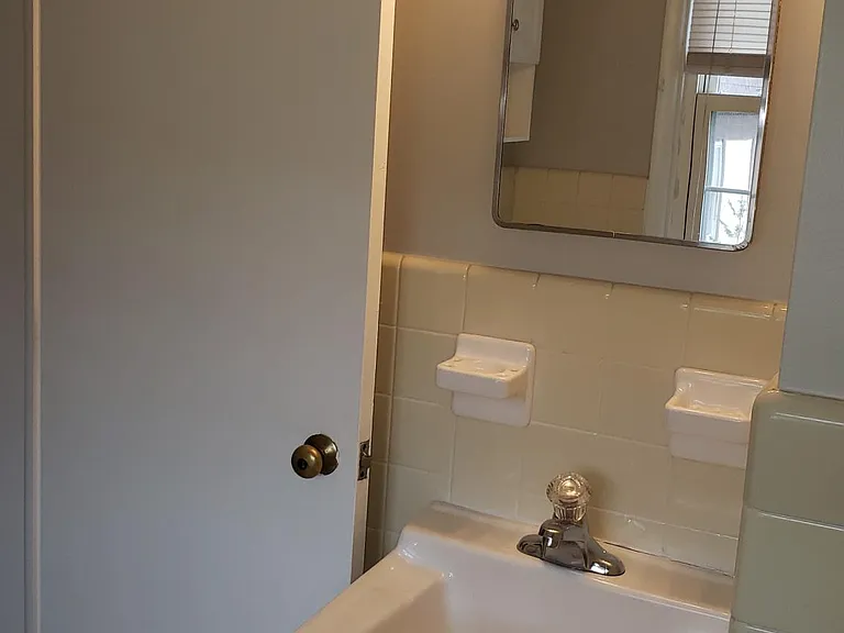 230 N Essex Ave #2 — Photo 16
